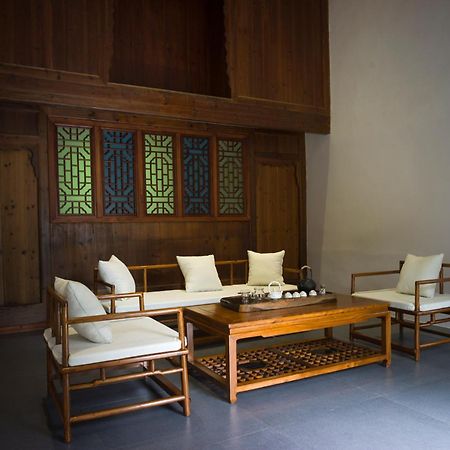 Zen Box House Hotel Yangshuo Bagian luar foto