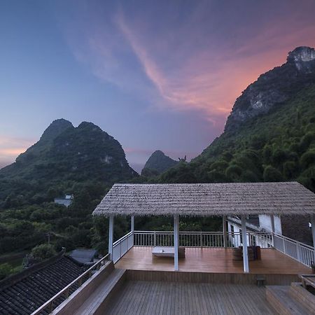 Zen Box House Hotel Yangshuo Bagian luar foto