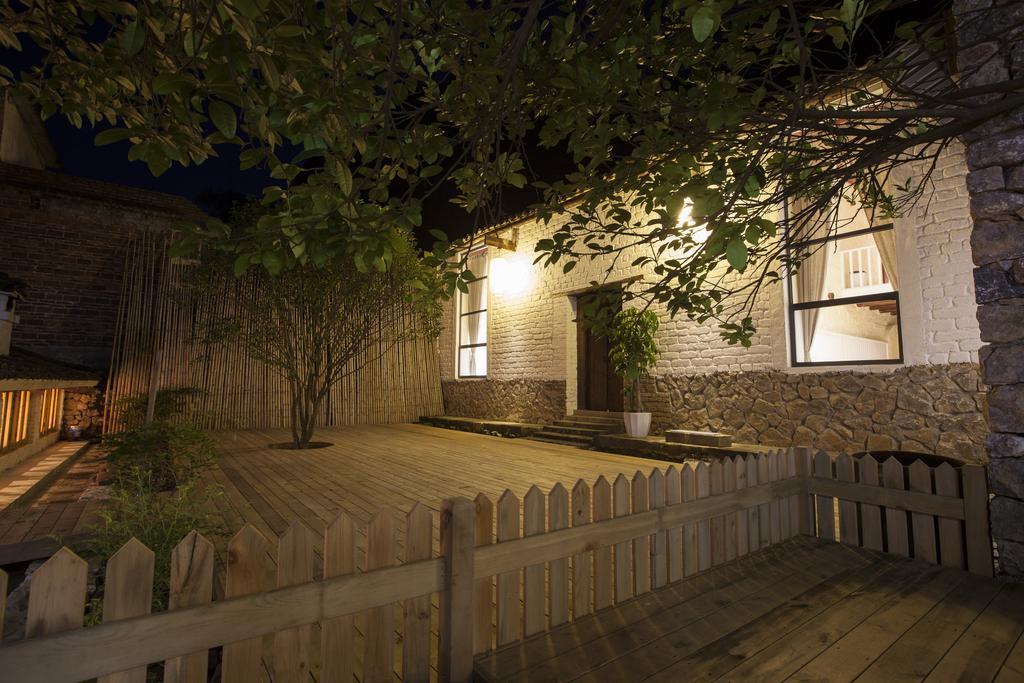 Zen Box House Hotel Yangshuo Ruang foto