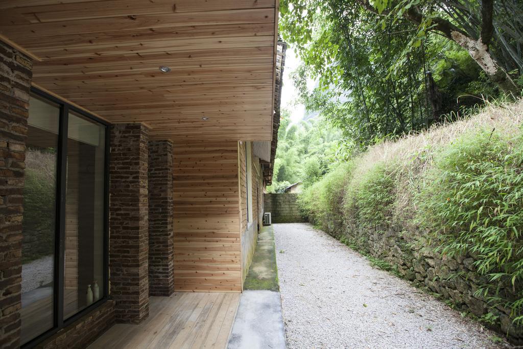 Zen Box House Hotel Yangshuo Ruang foto