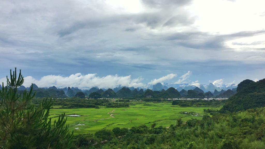 Zen Box House Hotel Yangshuo Bagian luar foto