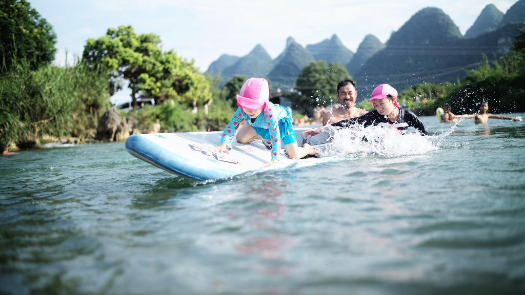 Zen Box House Hotel Yangshuo Bagian luar foto