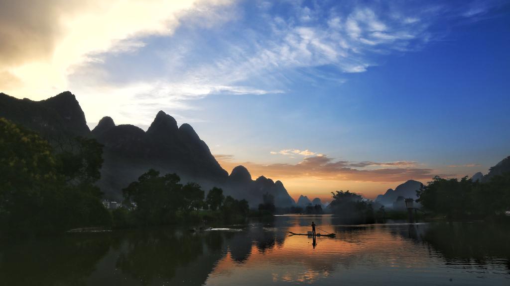 Zen Box House Hotel Yangshuo Bagian luar foto